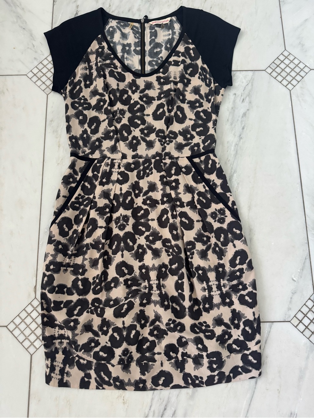 Rebecca Taylor Black and Beige Floral Cap-Sleeve Dress